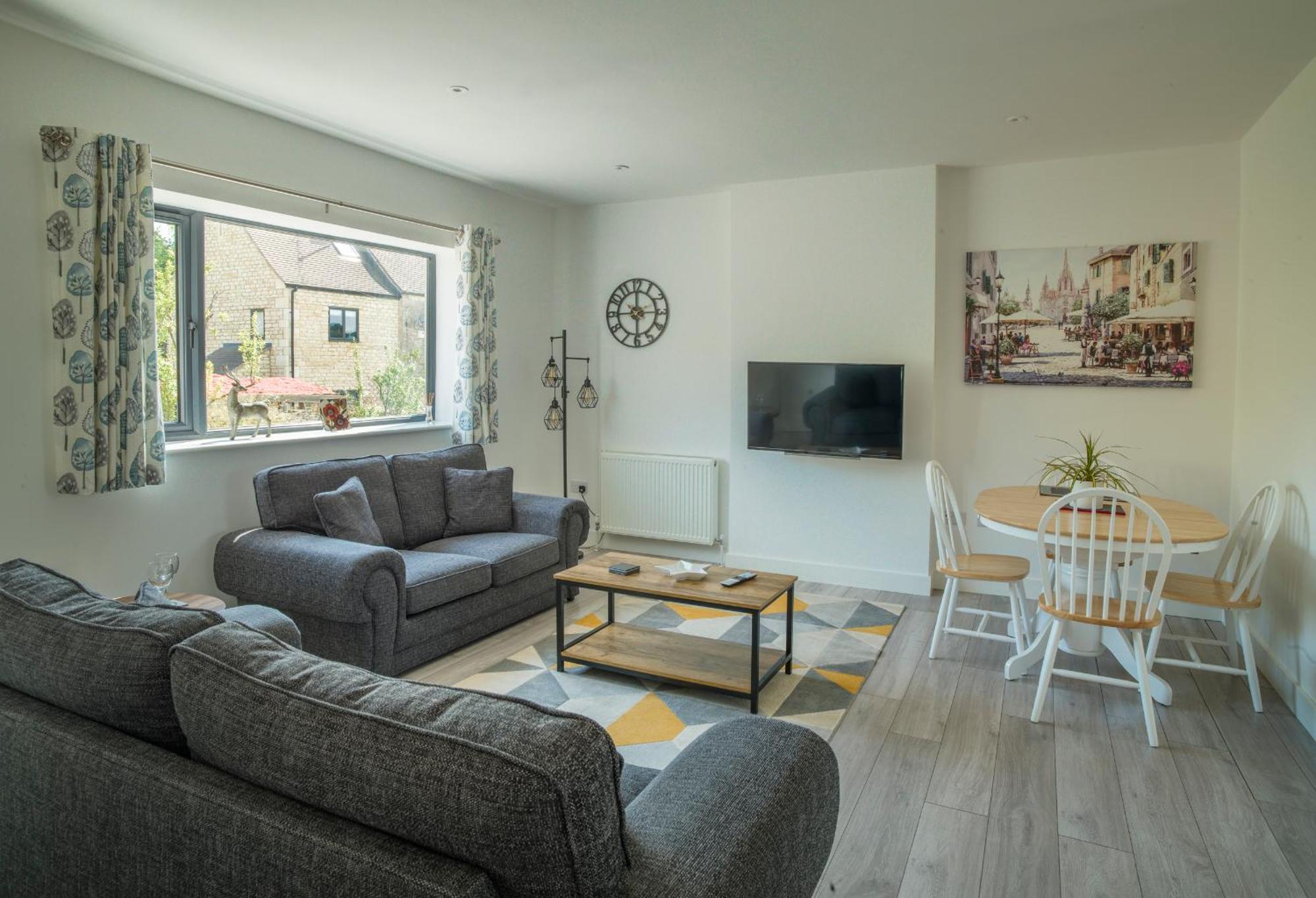 Stunning Modern Apartment In The Cotswolds Chalford Dış mekan fotoğraf